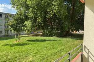 Familienfreundliche 4-Zimmer-Wohnung mit Balkon! – Albert-Schweitzer-Str. 6, 45279 Freisenbruch, Essen – Vorschaubild 2