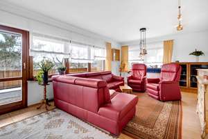 TOP Lage! Großzügiges Wohnhaus mit Einliegerbereich, Südgarten und herrlicher Aussicht  – Die vollständige Adresse der Immobilie erhältst du vom Anbieter., 92637 Rehbühl, Weiden in der Oberpfalz – Vorschaubild 8
