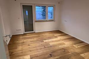 Exklusive 3-Zimmer-Wohnung mit Aussicht  – Die vollständige Adresse der Immobilie erhältst du vom Anbieter., 70597 Hoffeld, Stuttgart – Vorschaubild 3