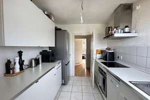 LICHTDURCHFLUTETE 3-ZIMMER-WOHNUNG MIT DACHBODEN IN TOPQUARTIER