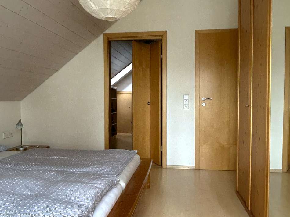 Schlafzimmer 2