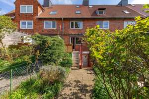 Modernisierungsbedürftiges Reihenmittelhaus mit 4 Zimmern in Kiel Elmschenhagen – Die vollständige Adresse der Immobilie erhältst du vom Anbieter., 24147 Elmschenhagen, Kiel – Vorschaubild 5