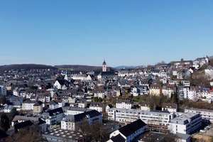 Exklusives Wohnen mit Ausblick aufs Krönchen – Die vollständige Adresse der Immobilie erhältst du vom Anbieter., 57074 Siegen, Siegen – Vorschaubild 2