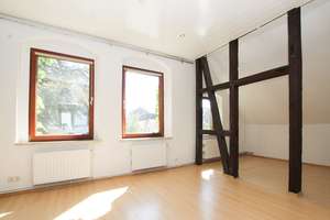 Großzügige 4-Zimmer-Wohnung mit eigenem Garten im Östlichen Ringgebiet! – 38102 Östliches Ringgebiet, Braunschweig – Vorschaubild 2