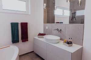 Property thumbnail 9