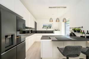 Exklusives Designerhaus am Naturschutzgebiet in Poppenbüttel – energieeffizient und bezugsbereit – Die vollständige Adresse der Immobilie erhältst du vom Anbieter., 22399 Poppenbüttel, Hamburg – Vorschaubild 8