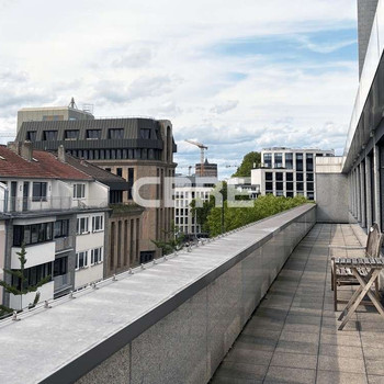 Exklusive Etage mit Dachterrasse | Klimasplitgeräte | Kurzfristig verfügbar