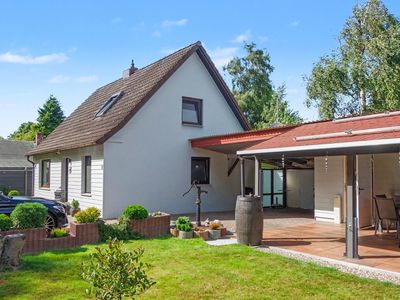 Gepflegtes, renoviertes kleines Einfamilienhaus mit Carport in toller Ortsrandlage in Barlt