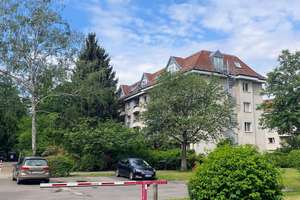 Vermietete 2,5-Zi.-Whg. Käufer-Provi-FREI | Süd-Balkon + EBK + 3.OG + neue Fenster & Elektro – Die vollständige Adresse der Immobilie erhältst du vom Anbieter., 12247 Lankwitz, Berlin – Vorschaubild 2