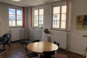 Ruhig gelegene 3-Zimmer-Wohnung in Augsburg direkt am Königsplatz mit super Aussichtsbalkon – Bahnhofstraße 6, 86150 Bahnhofs-, Bismarckviertel, Augsburg – Vorschaubild 4