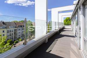 Lichtdurchflutete und hochwertige 4-Zimmer-Penthouse-Whg. in begehrter Lage!