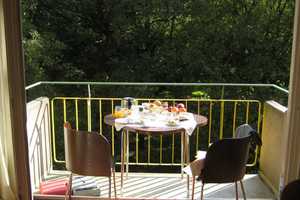 Möbilierte 1-Zimmer Wohnung mit Balkon und Aufzug  in exklusiver Lage in Tiergarten – Klopstockstr 2, 10557 Berlin – Vorschaubild 1