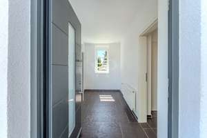 Elegantes Stadthaus mit Wohlfühlgarten und lichtdurchflutetem Wellness-Dachgeschoss – Die vollständige Adresse der Immobilie erhältst du vom Anbieter., 13129 Blankenburg, Berlin – Vorschaubild 4