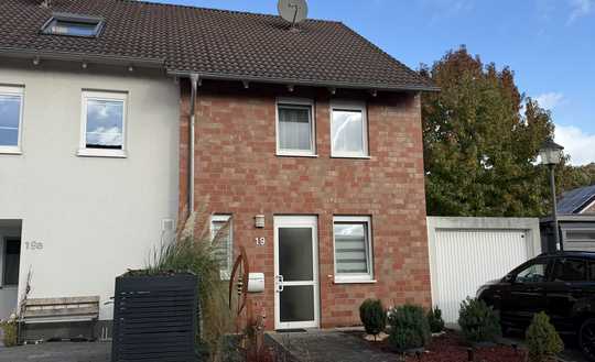 Modernes Reiheneckhaus in ruhiger Lage