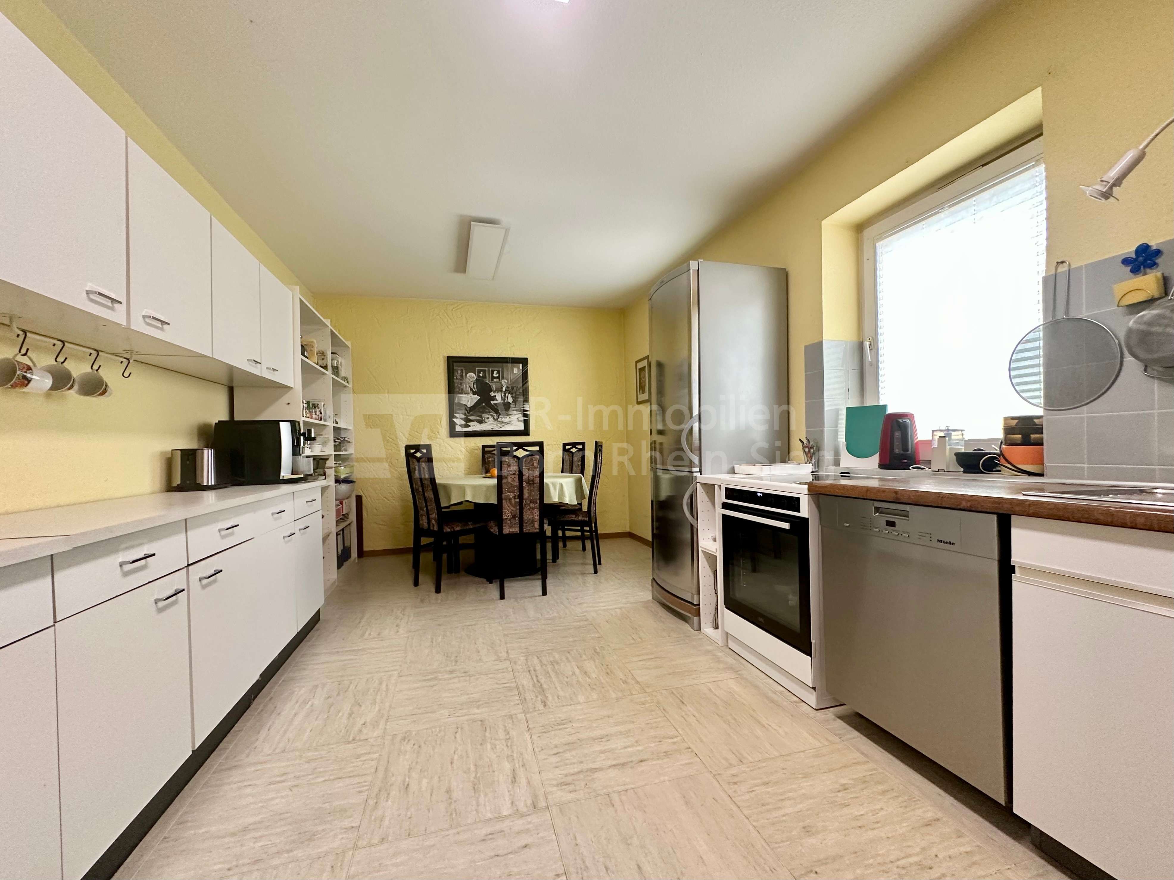 Immobilie in Siegburg - Seltene Gelegenheit: Mehrfamilienhaus in exklusiver Lage! - Bild 2