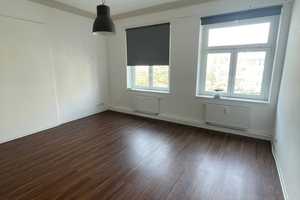 Zimmer 3.3 in DamenWG - Wohnung mitten in der Bielefelder City – Bielefeld – Vorschaubild 1