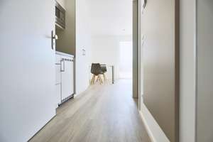 Für SchülerInnen, StudentInnen und Auszubildende - möbliertes Apartment mit Balkon – Firnhaberstr. 12a, 86159 Hochfeld, Augsburg – Vorschaubild 3