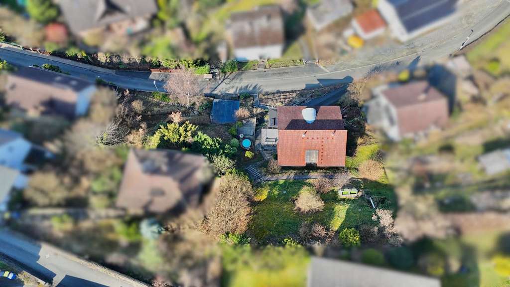 Immobilie in Sinn - Zuhause mit Charakter: EFH mit Platz, Weitblick & Wellness-Faktor - Bild 3