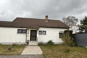 Günstiges, gepflegtes 5-Raum-Reihenhaus in Bobingen – Amselweg 17, 86399 Augsburg (Kreis) – Vorschaubild 2