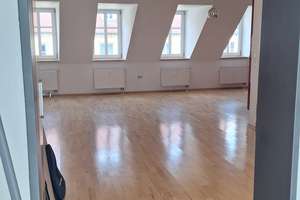 Charmante Maisonette-Dachgeschoßwohnung in bester Lage in der Augsburger Altstadt – Die vollständige Adresse der Immobilie erhältst du vom Anbieter., 86150 Lechviertel, östl. Ulrichsviertel, Augsburg – Vorschaubild 13