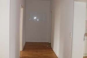 große 2 Zimmer-Mietwohnung in saniertem Haus an der Uni Kassel, Campus Holländ. Platz – Die vollständige Adresse der Immobilie erhältst du vom Anbieter., 34117 Wesertor, Kassel – Vorschaubild 2