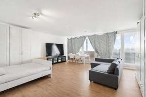 Solide vermietet mit Perspektive: Helle 3,5-Zimmer-Wohnung mit drei Loggien im Olympiadorf – Die vollständige Adresse der Immobilie erhältst du vom Anbieter., 80809 Am Riesenfeld, München – Vorschaubild 5