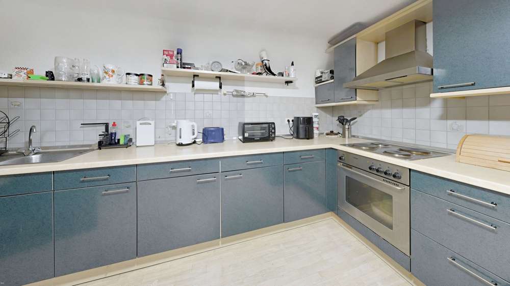 Immobilie in Steinwenden - 3-Familienhaus mit Garage, Terrasse und Eingang von zwei Seiten - kurzfristig bezugsfertig - Bild 0