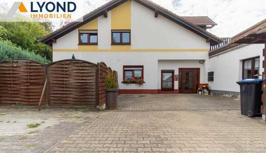 Bild von Gepflegtes Mehrfamilienhaus in Lucka inkl. 1.100 m² Baugrundstück.