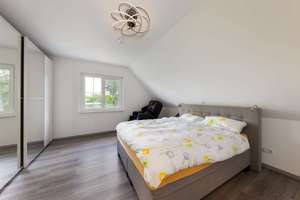 A+ Energieeffizienz, Luftwärmepumpe, Photovoltaik, Einbauküche: Modernes Einfamilienhaus Falkenberg – Die vollständige Adresse der Immobilie erhältst du vom Anbieter., 16259 Falkenberg – Vorschaubild 16