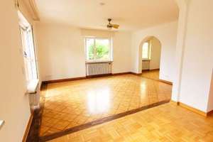 One family home with 4-5 BR in Wiesbaden-Sonnenberg – Die vollständige Adresse der Immobilie erhältst du vom Anbieter., 65191 Sonnenberg, Wiesbaden – Vorschaubild 1