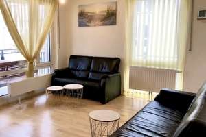 Moderne 3 Zimmer Wohnung in München Moosach mit EBK, TG und Balkon. Frei ab Mitte Juni – Am Hartmannshofer Bächl 7, 80997 Moosach-Bahnhof, München – Vorschaubild 3