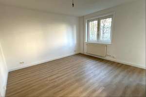Renoviert & zentral gelegen: 2-Zimmer-Wohnung mit Balkon in Bahnhofsnähe – Die vollständige Adresse der Immobilie erhältst du vom Anbieter., 23556 Sankt Lorenz Nord, Lübeck – Vorschaubild 2