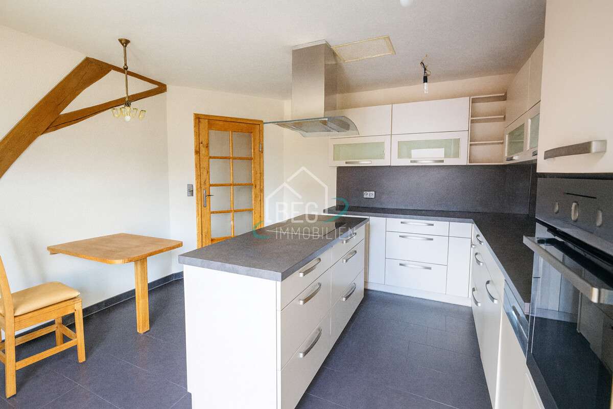 Immobilie in Michelfeld - Zwei Häuser, Gewerbe, Garagen & Freiflächen – vielseitiges Anwesen mit Potenzial - Bild 2