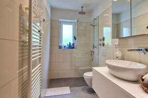 Top WG-Wohnung für 3 Studierende oder junge Berufstätige. Frei ab 1. Juli. – Riesenfeldstraße 30, 80809 Am Riesenfeld, München – Vorschaubild 3