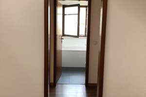 Helles Wohnjuwel auf 2 Ebenen: 2,5-Zi.-Galerie-Wohnung mit Balkon, große Dachterrasse & Stellplatz  – Niemöllerallee 17, 81739 Altperlach, München – Vorschaubild 11
