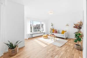 Sanierte 3,5 Zimmer Wohnung mit zwei Balkonen und Stellplatz – Mirabellenstraße 74, 70329 Obertürkheim (Ortsteil), Stuttgart – Vorschaubild 2
