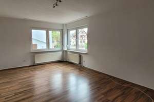 Wohnhaus mit schönen Innenhof und Nebengebäuden – Die vollständige Adresse der Immobilie erhältst du vom Anbieter., 61381 Friedrichsdorf – Vorschaubild 9