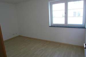 Wohlfühlwohnung mit Wintergarten, Garten, EBK, Tiefgarage – Parksiedlung Spruch 3 bis 137, 12349 Buckow, Berlin – Vorschaubild 4