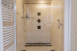 Property thumbnail 32