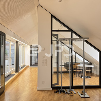 JPD - Historisches Ziegelmauerwerk I Hochwertige Büroflächen 