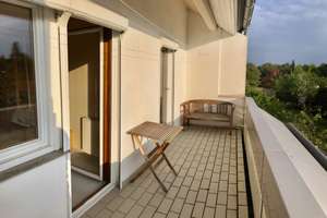 Viel Platz zum Leben: Reihenmittelhaus mit Wintergarten, Balkon und Garten in Friedrichshafen – 88046 Friedrichshafen – Vorschaubild 9