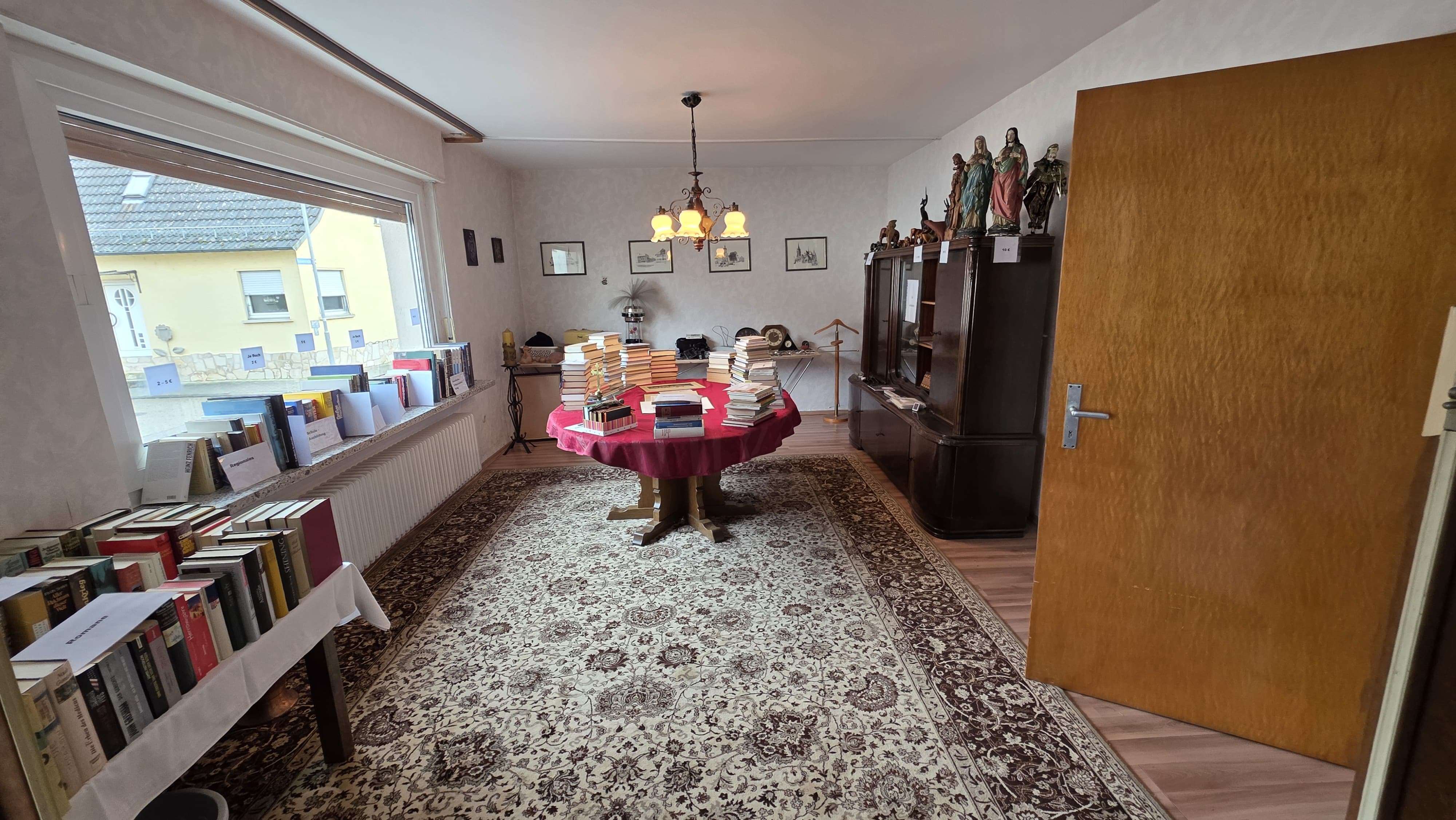 Immobilie in Philippsburg - 1-2 Familienhaus mit gutem Raumangebot und großen Garagentrakt der ideal für Hobbyhandwerker ist - Bild 5