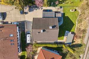 Einzigartiges modernisiertes Einfamilienhaus mit Effizientem Heizsystem – Rosenheim (Kreis) – Vorschaubild 4