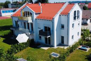 Exklusive 3-Zimmer-Wohnung mit sonnigem Garten - Topzustand und sofort bezugsfrei