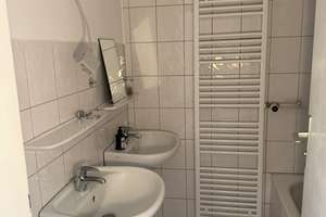 Stilvoll modernisiert: 4,5-Zimmer-Wohnung in Reutlingen – Die vollständige Adresse der Immobilie erhältst du vom Anbieter., 72762 Reutlingen-Mitte, Reutlingen – Vorschaubild 12