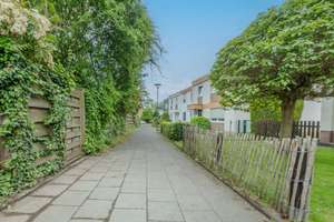 Charmantes Familiendomizil in Bestlage von Rondorf: 109m² Wfl. + 21m² Wintergarten mit Kaminofen – Die vollständige Adresse der Immobilie erhältst du vom Anbieter., 50997 Rondorf, Köln – Vorschaubild 29