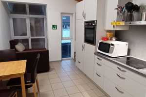 Gepflegtes 10-Zimmer-Haus mit Einbauküchen im 1.+2. OG in Oststadt, Karlsruhe – Dunantstr. 4d, 76131 Karlsruhe – Vorschaubild 14