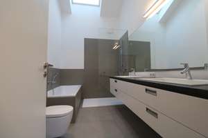 Bismarck-Viertel: exklusives 3-Zimmer-Penthaus mit Dachterrasse und Einbauküche direkt am Park – Von-der-Tann-Str. 45, 86159 Hochfeld, Augsburg – Vorschaubild 6