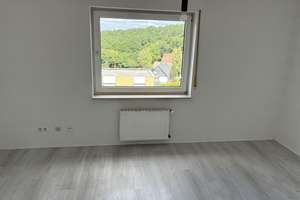 Helle, sofort beziehbare Wohnung mit Einbauküche, Kellerraum und überdachtem Stellplatz – Die vollständige Adresse der Immobilie erhältst du vom Anbieter., 57076 Weidenau, Siegen – Vorschaubild 8