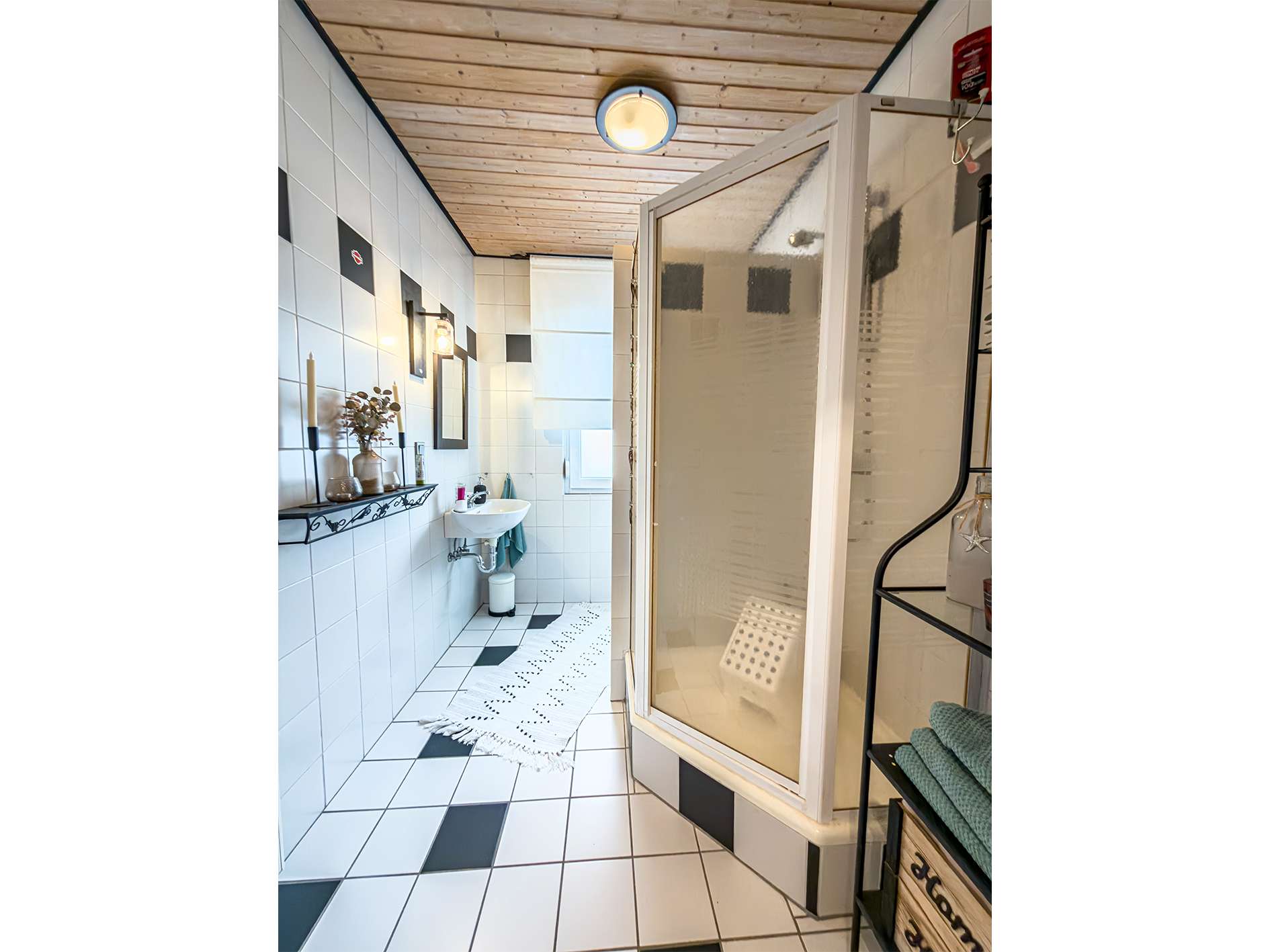 Immobilie in Nordenham - Idyllisches Zuhause mit großem Garten, Kaminwärme und eigener PV-Anlage - Bild 1